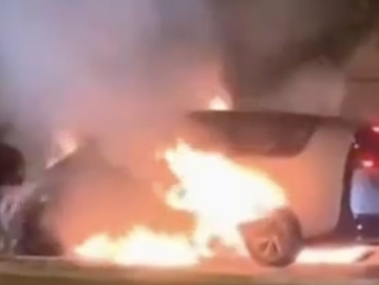 1064小时防腐测试的冷却液，渗透了理想MEGA的电池